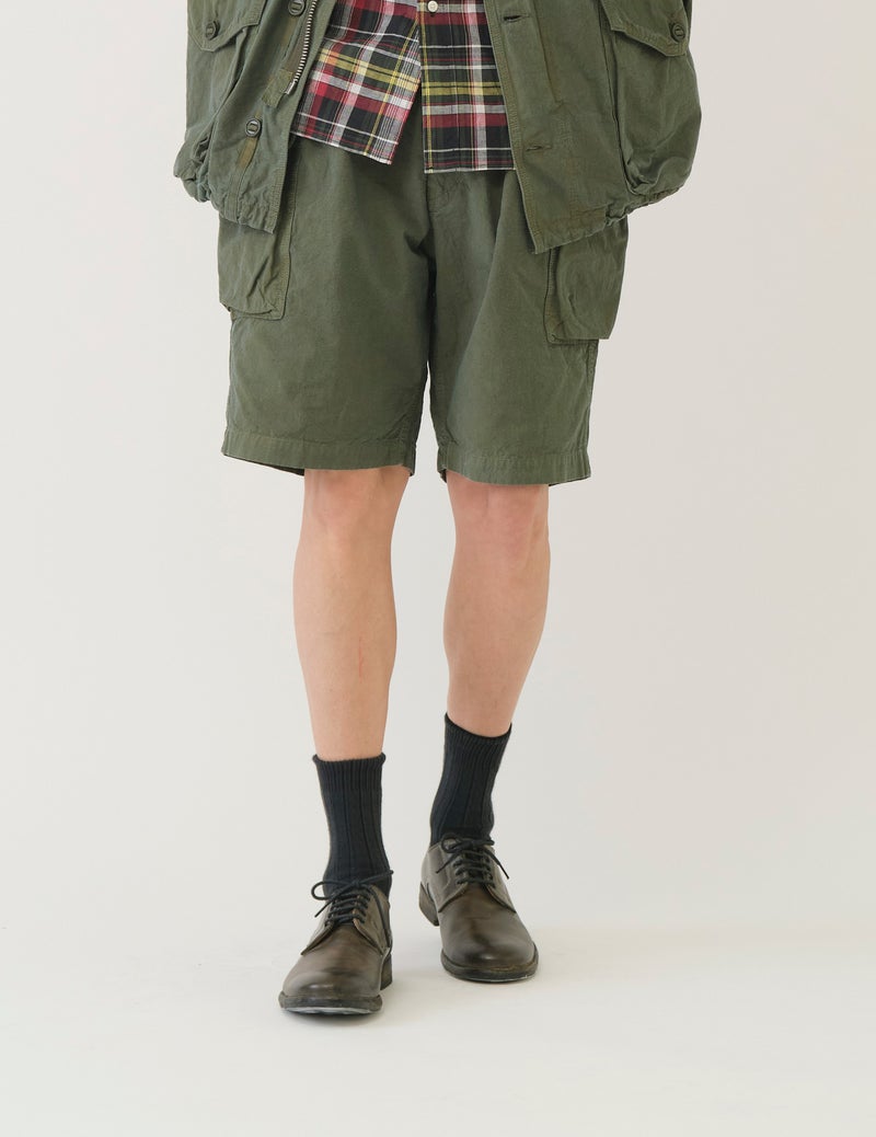 42 オリーブ　Msize：モデル184㎝