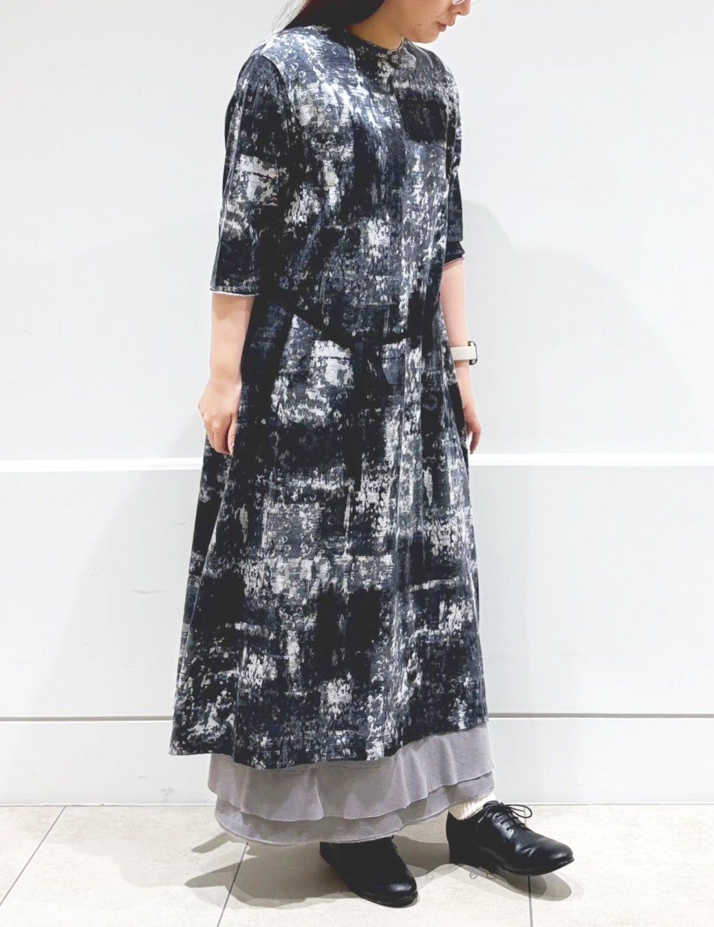 53 チャコール/36size：スタッフ158㎝