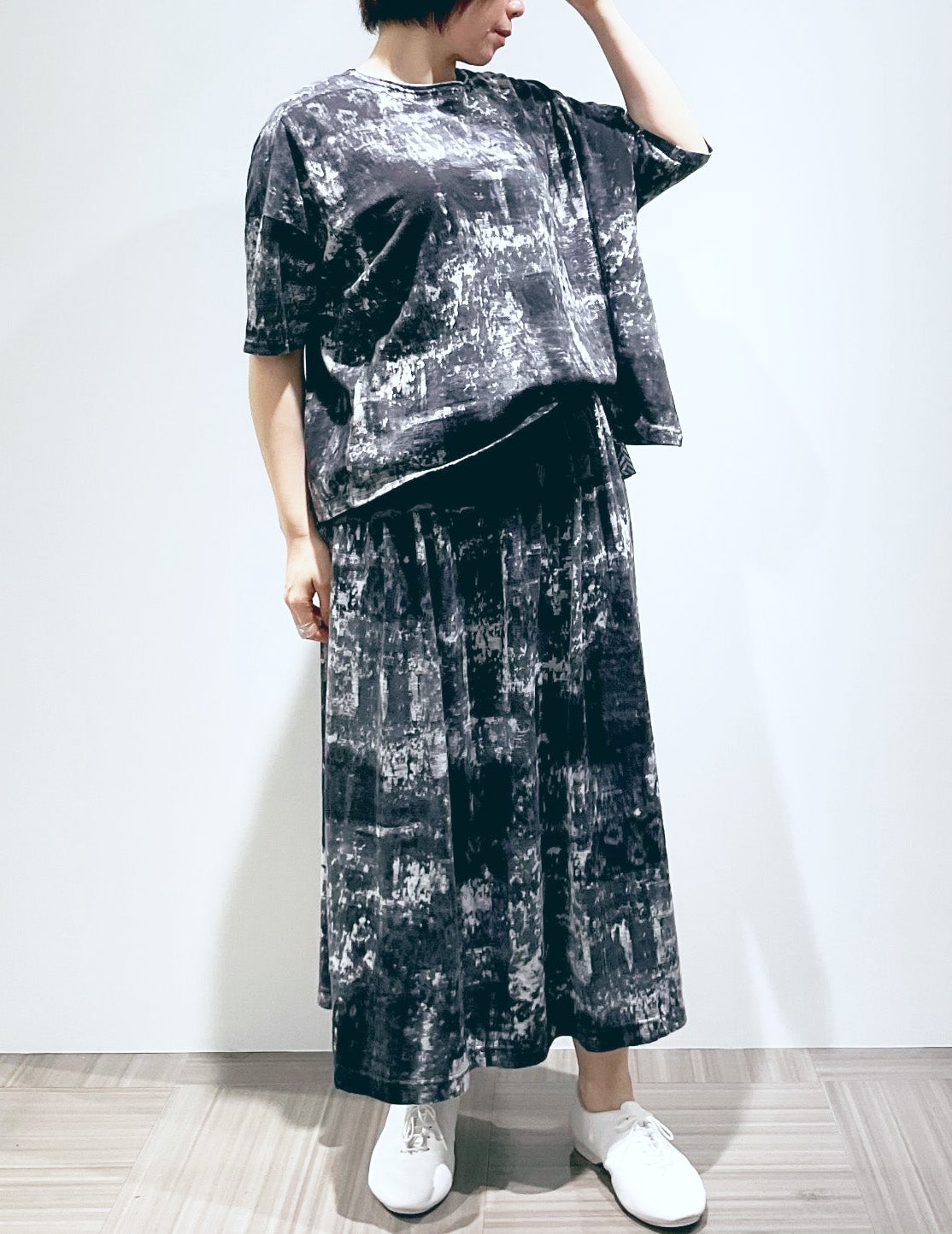 53 チャコール/36size：スタッフ165㎝