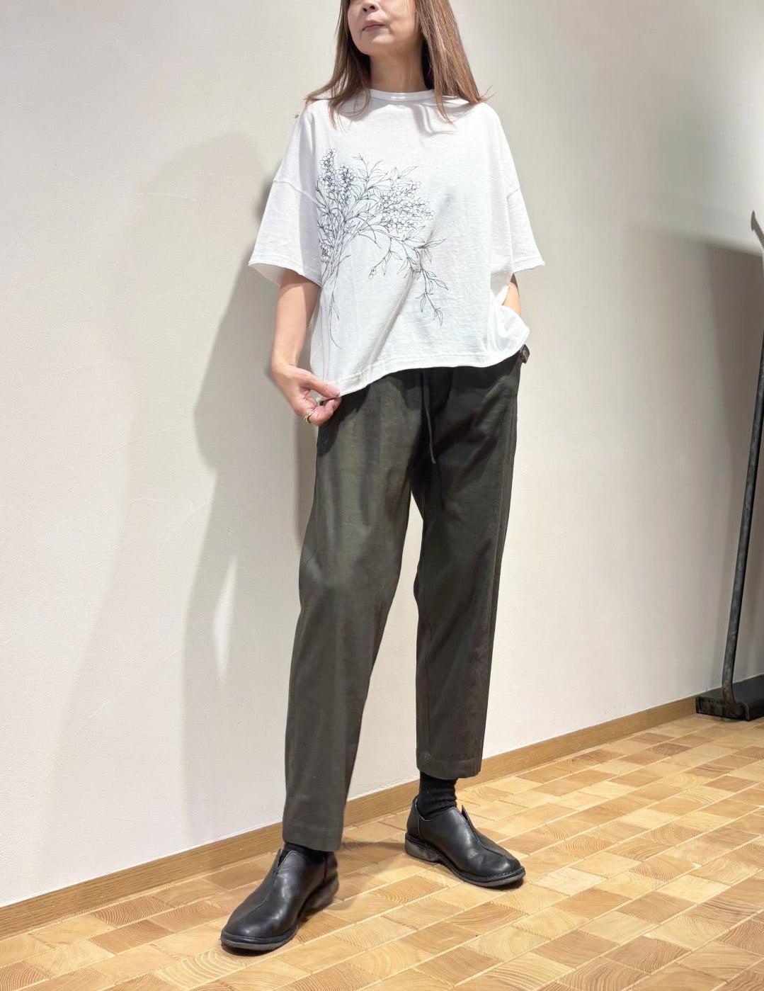 44 カーキ/34size：スタッフ159㎝