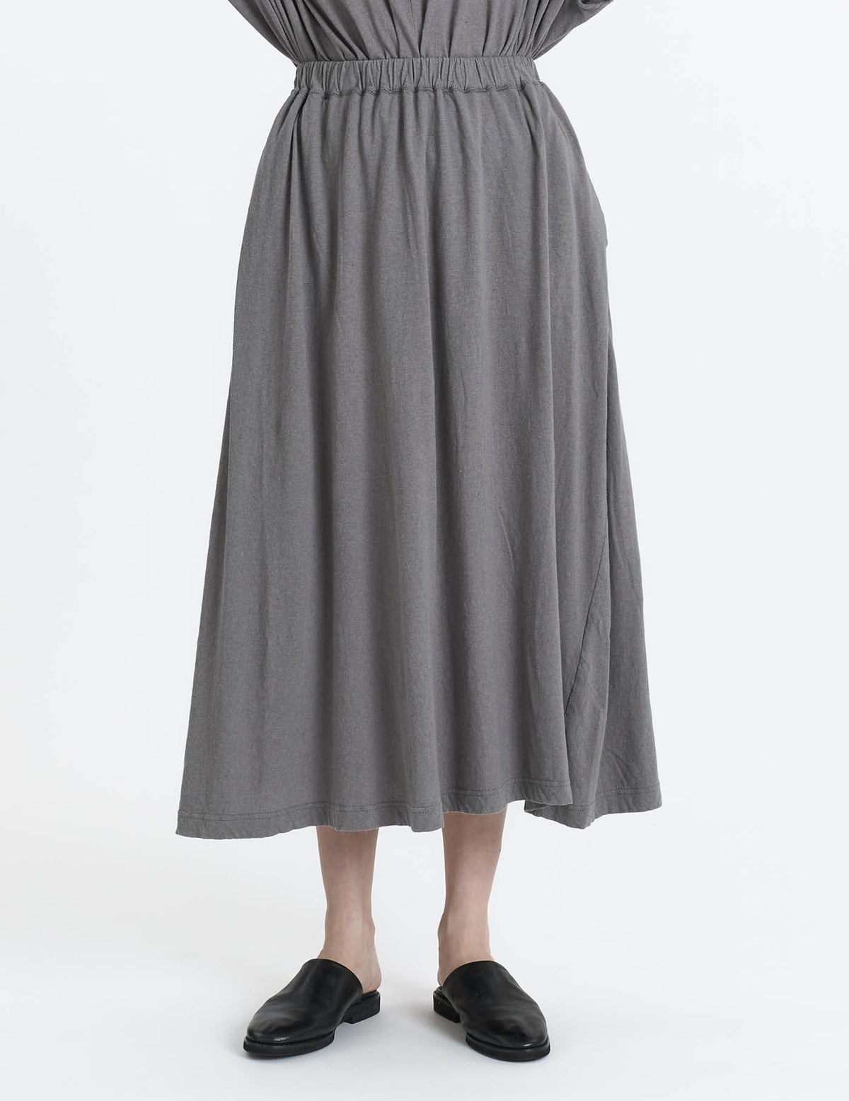 50 グレー/36size：モデル169㎝