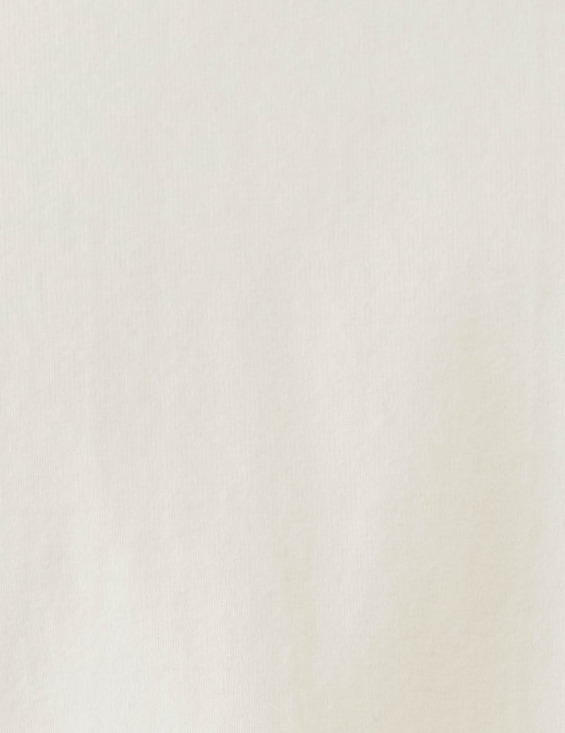 02 オフホワイト