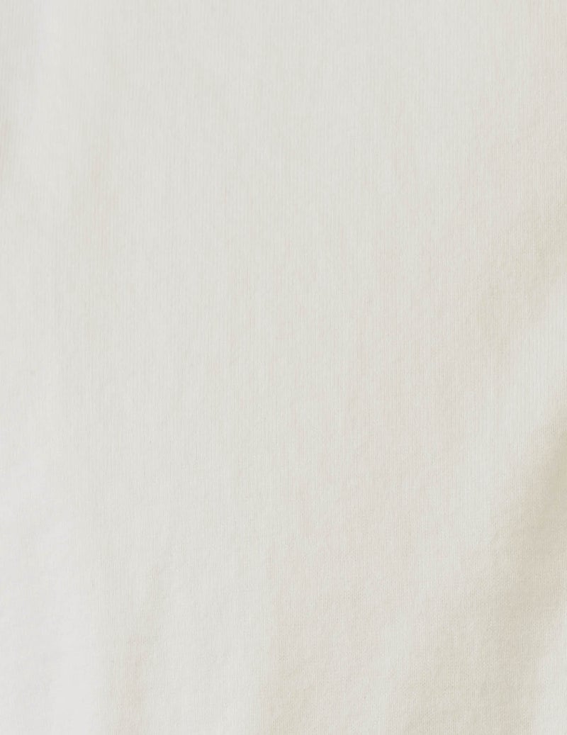 02 オフホワイト