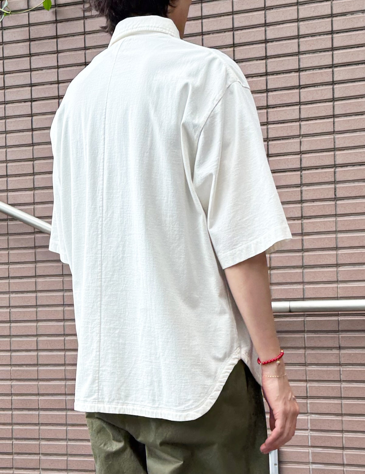 02 オフホワイト