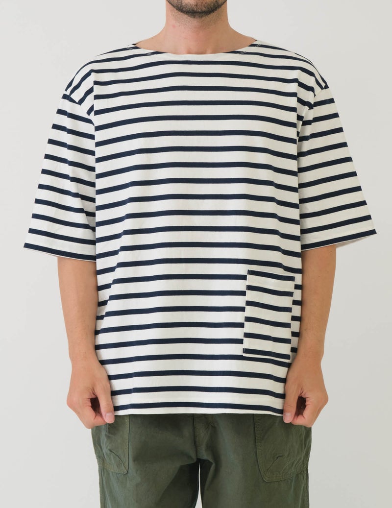 02 オフ×ネイビー