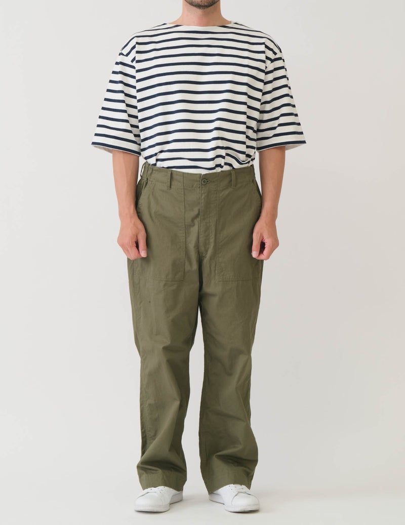 02 オフ×ネイビー