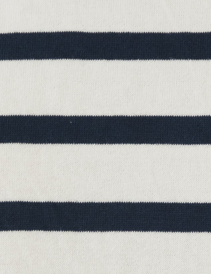 02 オフ×ネイビー