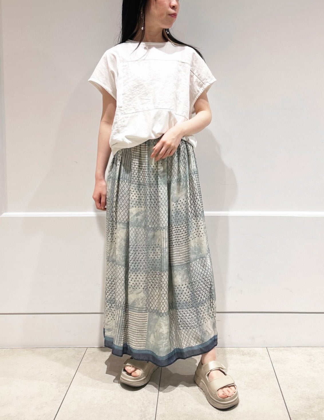 01 ホワイト/36size：スタッフ158㎝