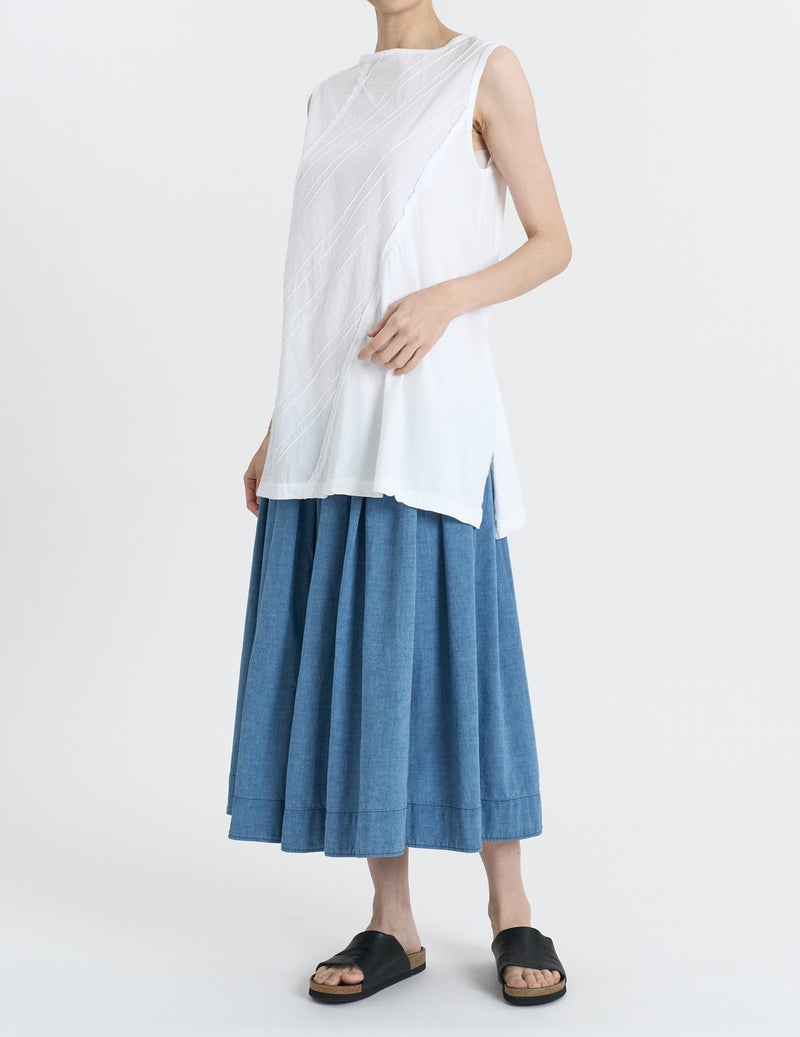 01 ホワイト/36(M)size：モデル169cm