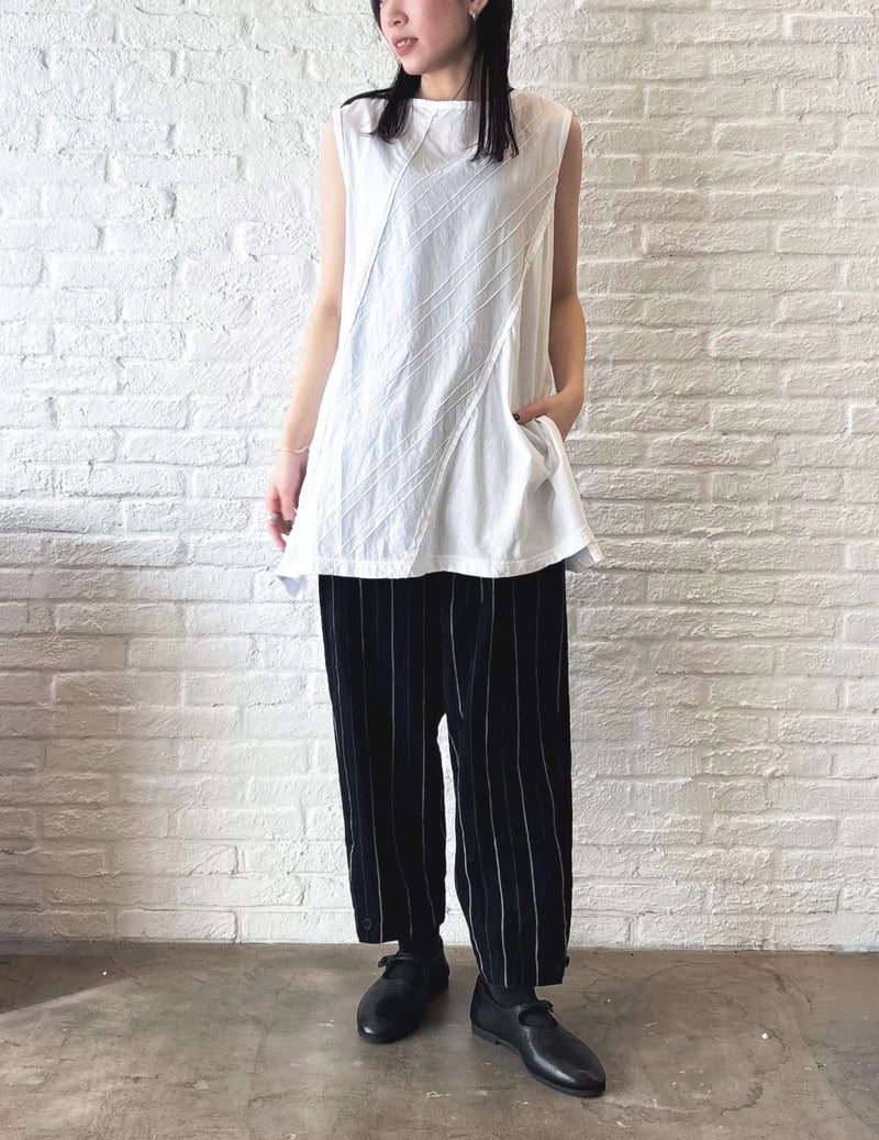 01 ホワイト/36size：スタッフ159㎝