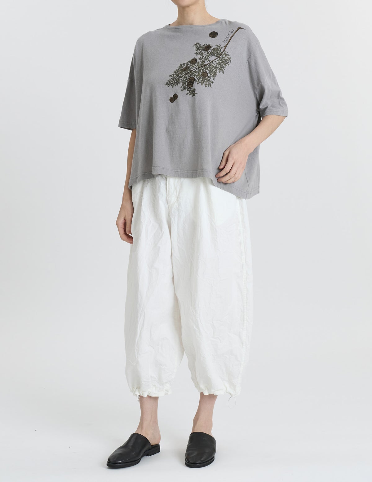 50 グレー/36(M)size：モデル169㎝