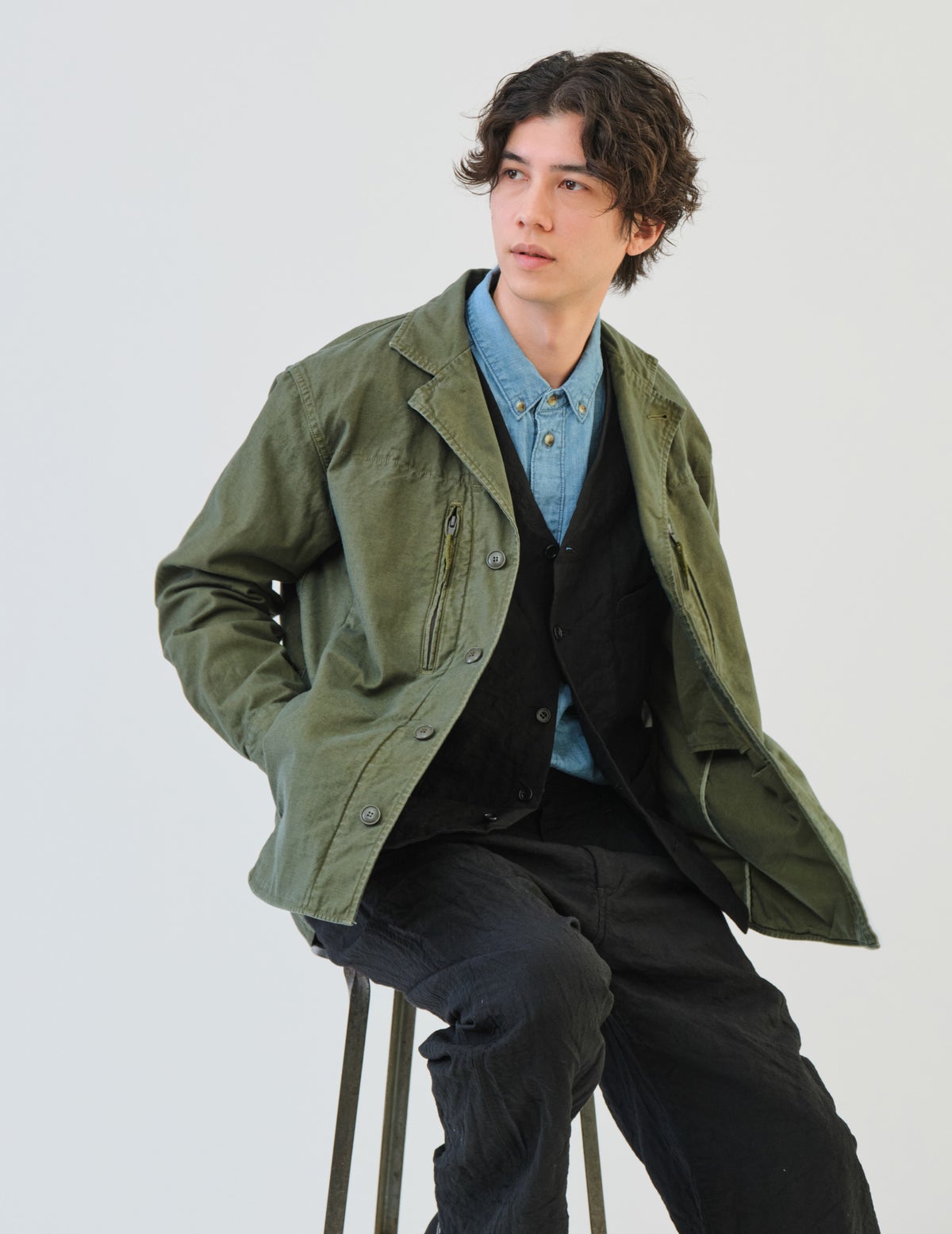 42 オリーブ　Msize：モデル185㎝