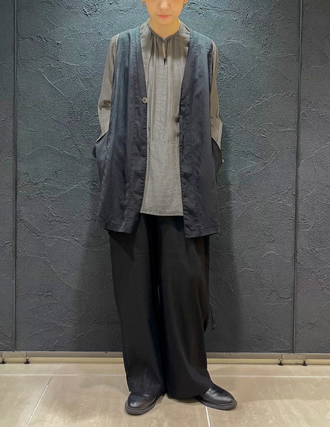 50 グレー/36size：スタッフ166㎝