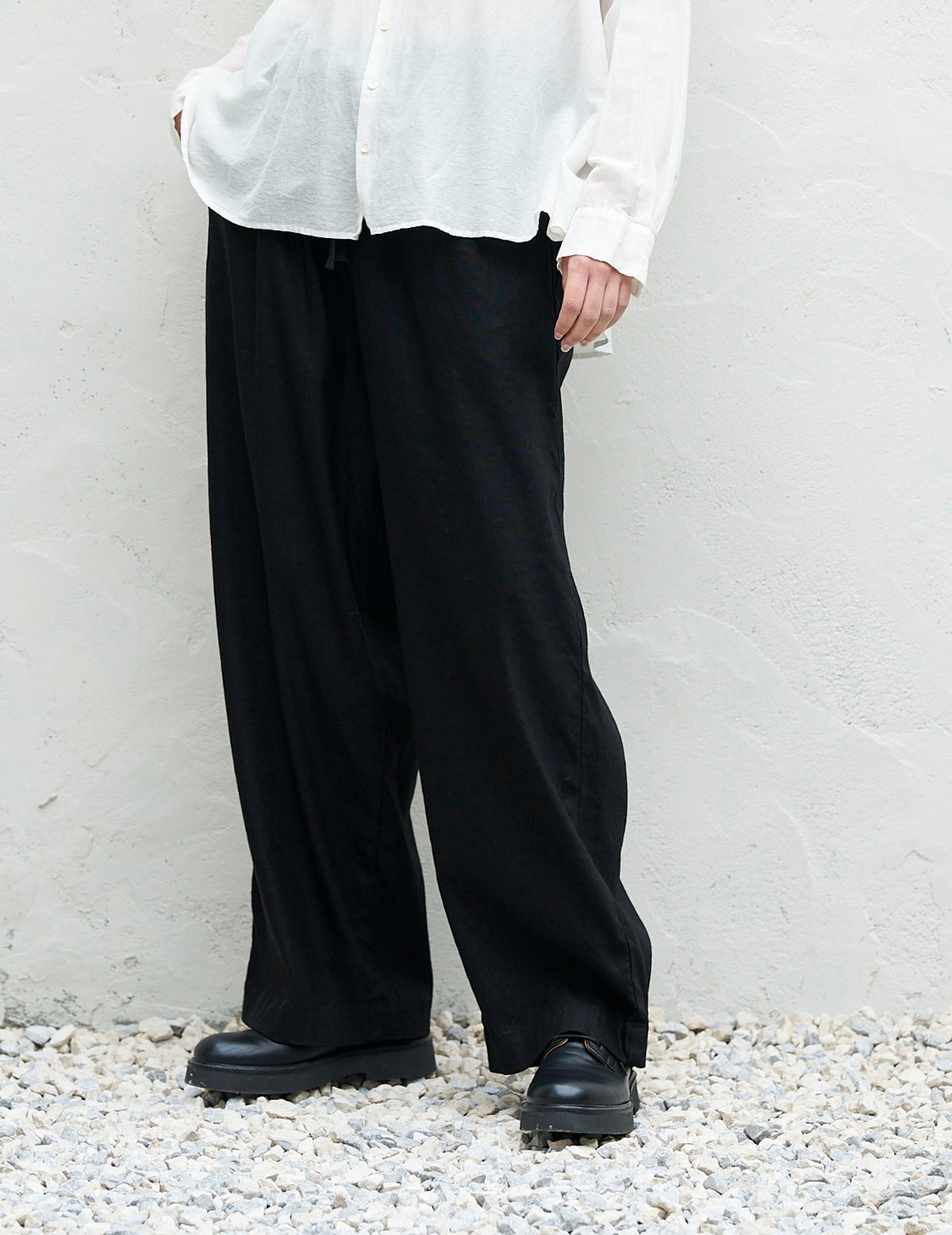 90 ブラック/36(M)size：モデル 170cm