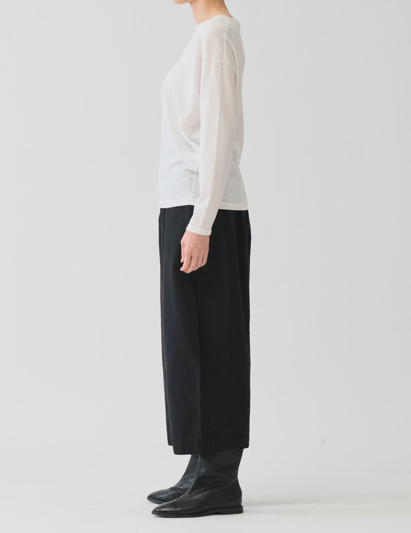 02 オフホワイト