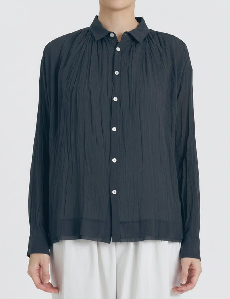 53 チャコール/36(M)size：モデル 169cm