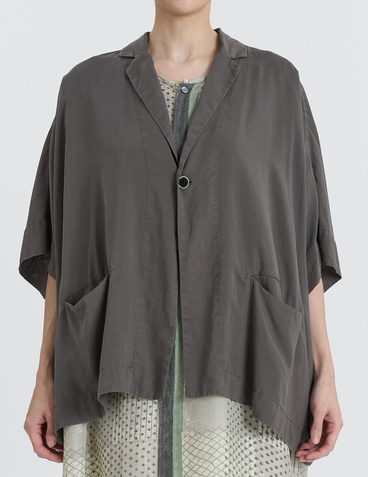 50 グレー/36(M)size：モデル169㎝